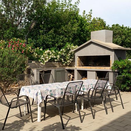 Apartments Zanic With Private Swimming Pool And Sea View Starigrad Paklenica Dış mekan fotoğraf