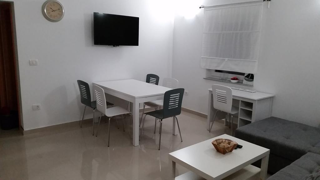 Apartments Zanic With Private Swimming Pool And Sea View Starigrad Paklenica Dış mekan fotoğraf
