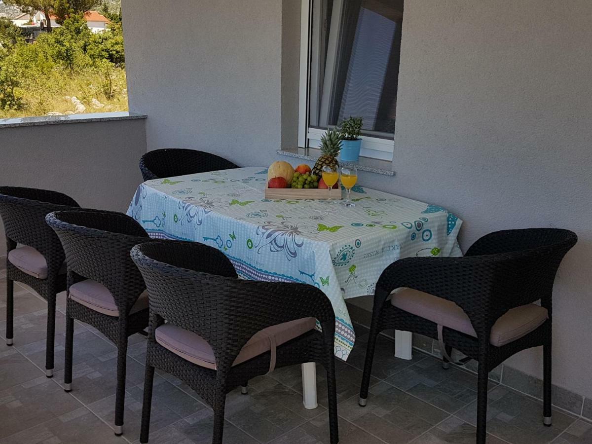 Apartments Zanic With Private Swimming Pool And Sea View Starigrad Paklenica Dış mekan fotoğraf