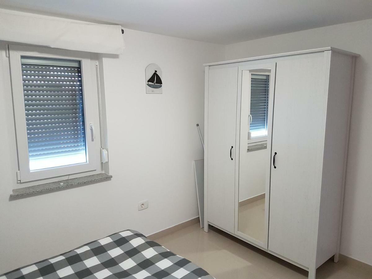 Apartments Zanic With Private Swimming Pool And Sea View Starigrad Paklenica Dış mekan fotoğraf