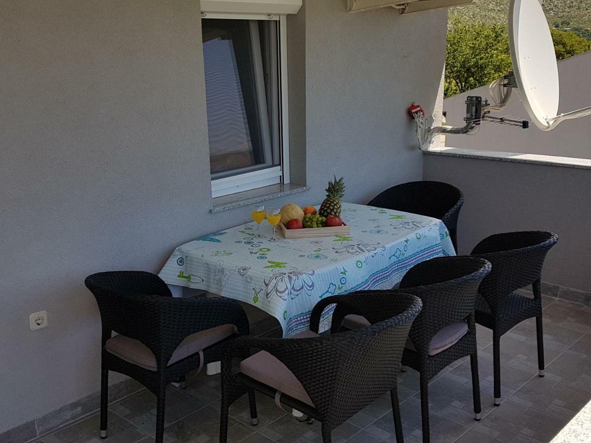 Apartments Zanic With Private Swimming Pool And Sea View Starigrad Paklenica Dış mekan fotoğraf